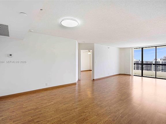 5th image of 3530 Mystic Pointe Dr APT 3214