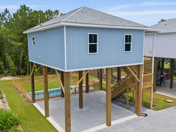 417 4th Ave, Pass Christian, MS 39571