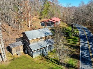 5445 Holbert Cove Rd, Saluda, NC 28773