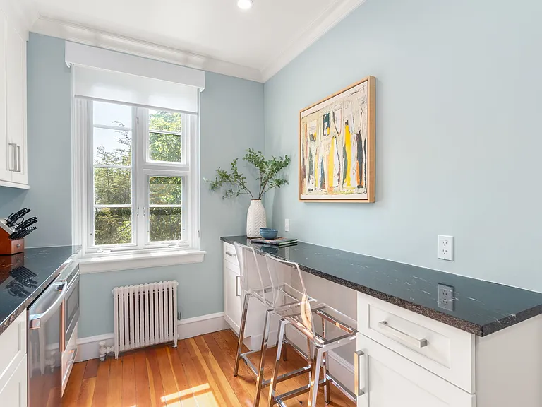 15 Monmouth Ct #5 — Photo 8