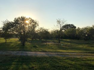 3128 Sandy Elm Rd, La Vernia, TX 78121