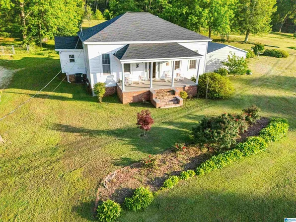 953 Memorial Dr, Piedmont, AL 36272