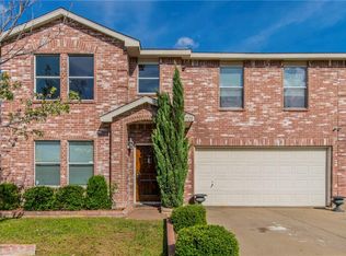 2920 Rocco Dr, Grand Prairie, TX 75052