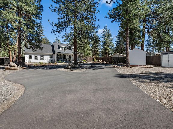 3rd image of 70116 Appaloosa Dr