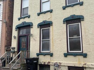 307 3rd St, Troy, NY 12180