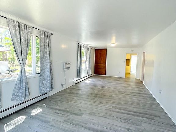 5th image of 303 S 12th St