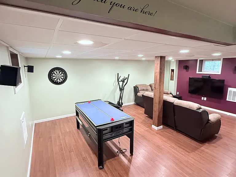 128 Eastwood Cir — Photo 42