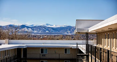 Parkland Square Apartments Photo 1
