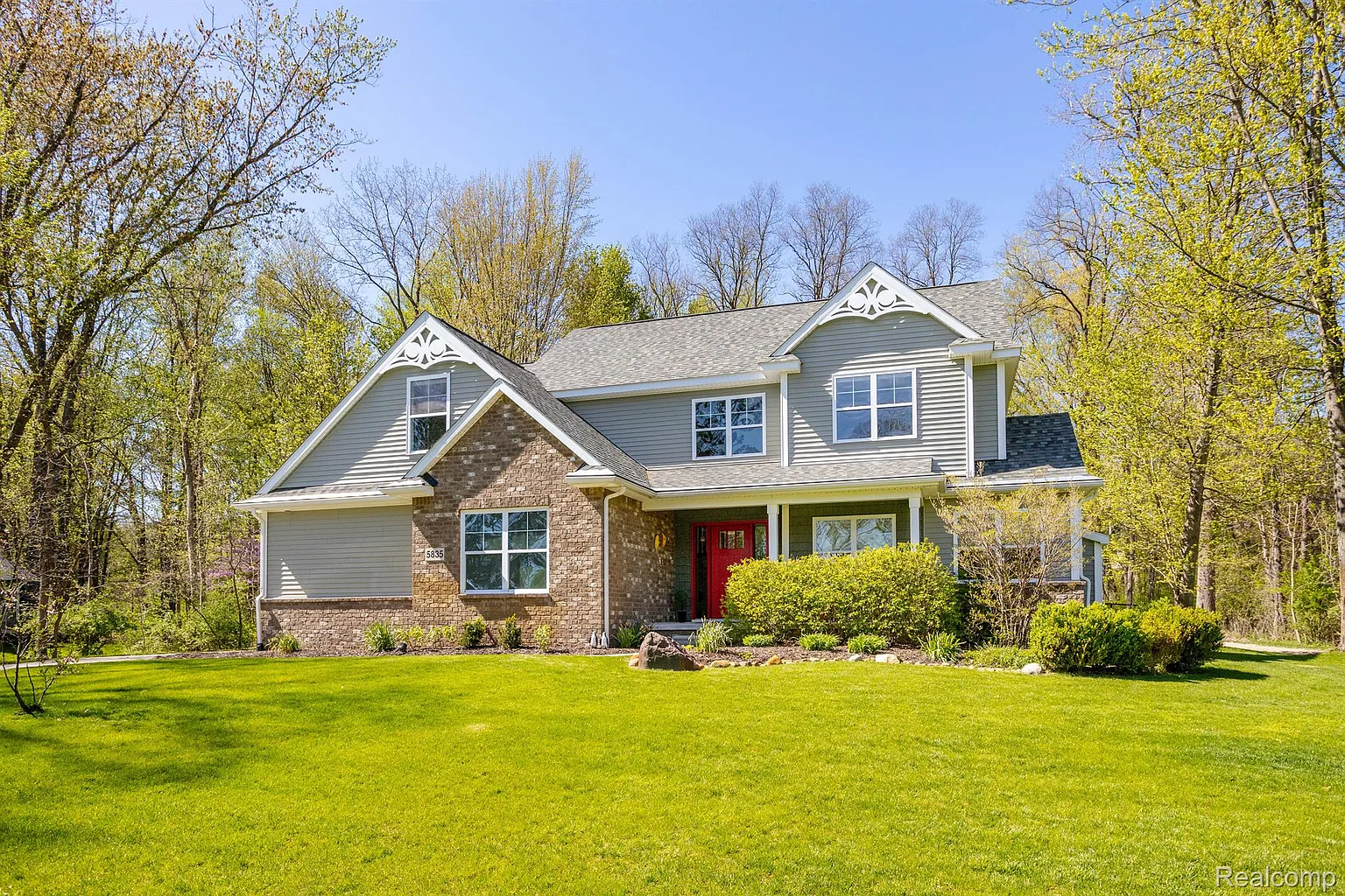 5835 Cowell Rd photo 1