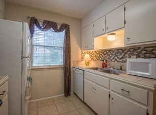 13204 Sweetbriar St, Ocean Springs, MS 39564