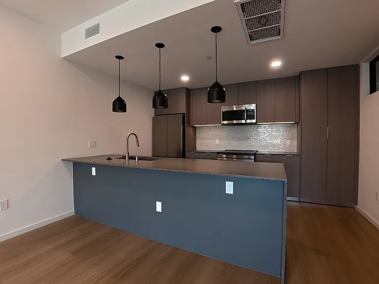 5119 Colfax Ave #203 — Photo 24