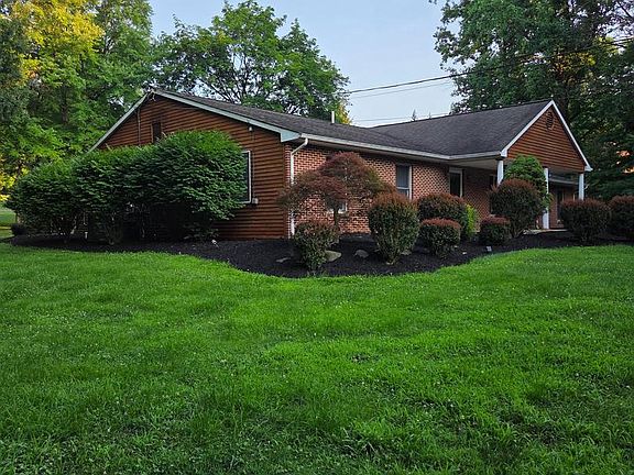 3rd image of 1373 Oxford Valley Rd