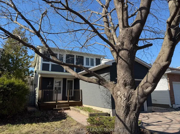 6351 Saint Louis Dr, Ottawa, ON K1C 2X9