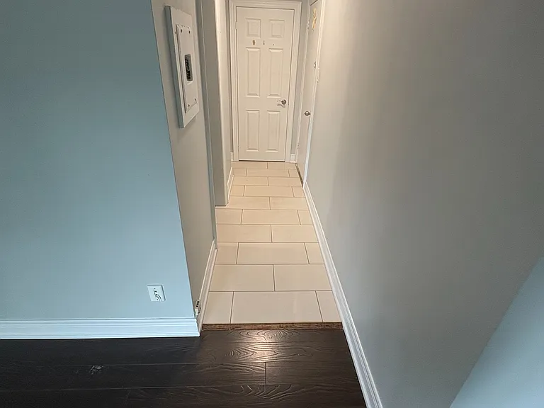 21 Scarlett Rd #1 — Photo 3
