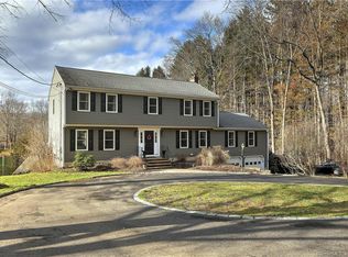 660 Ridge Rd, Orange, CT 06477