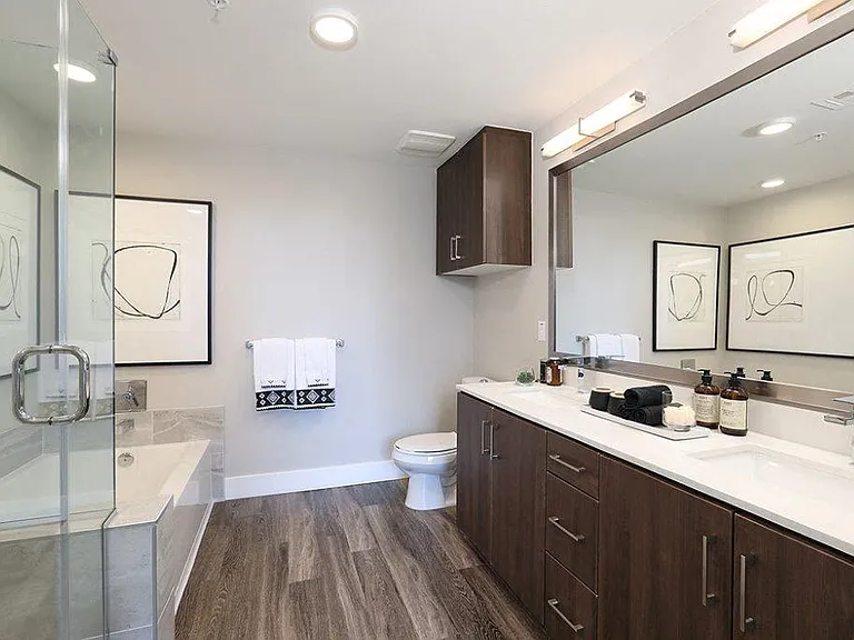 Stylish & Warm | Floor Plan B4