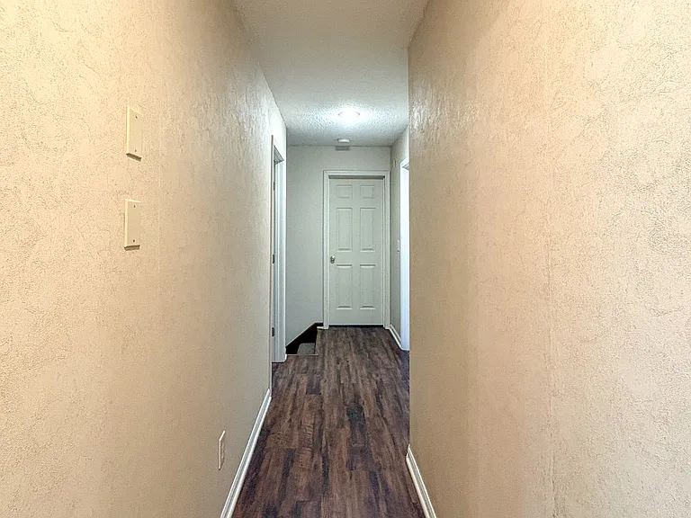 1307 NE 96th Ter — Photo 21