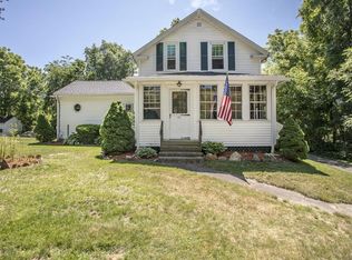 10 Oak St, Millville, MA 01529