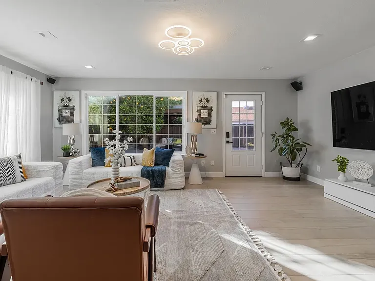 3766 Pinewood Pl — Photo 14