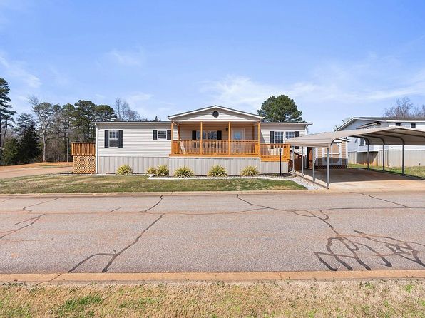 122 Ells Country Ests