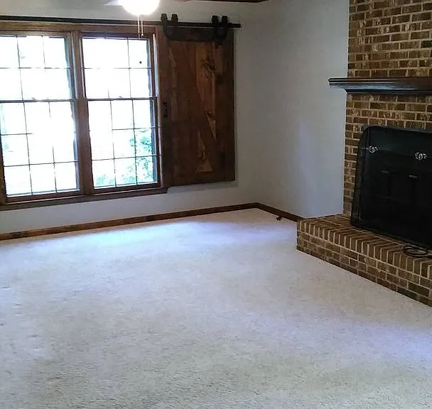 433 Raintree Dr — Photo 4