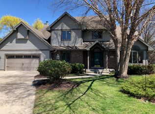 407 Fairbrook Ct, Waunakee, WI 53597
