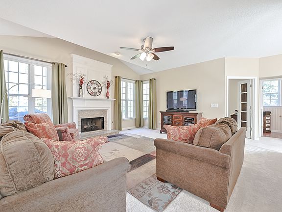 3rd image of 3516 Donamire Way NW