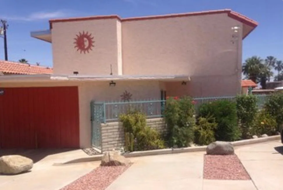 1 bed, 900 sqft, $1,795 — Photo 1