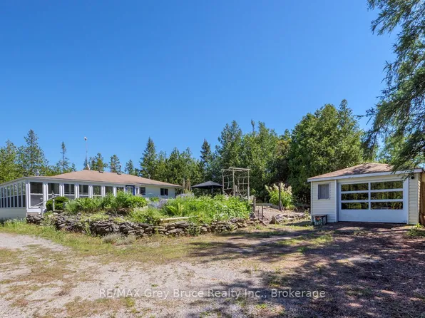 1034 Dorcas Bay Rd, Northern Bruce Peninsula, ON N0H 2R0