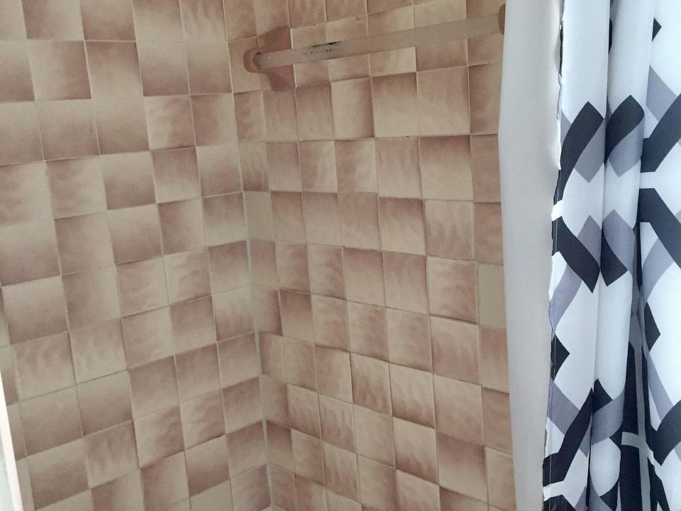 Master shower