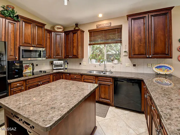 5262 N Spring View Dr, Tucson, AZ 85749