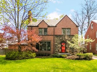 2295 Miramar Blvd, Cleveland, OH 44118