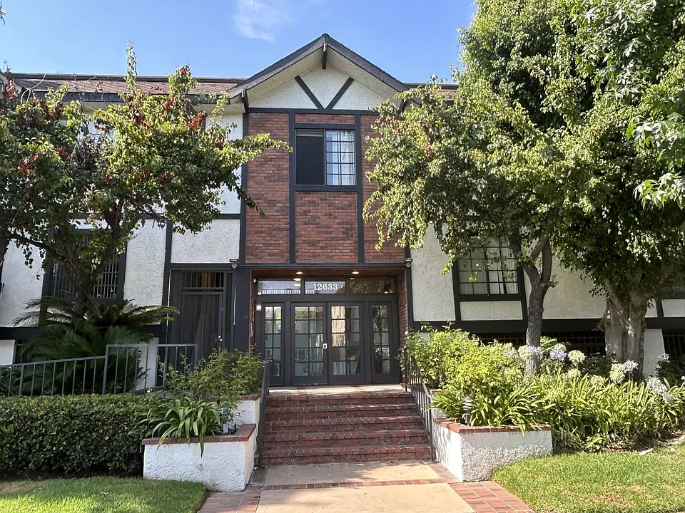 Burbank Apartments