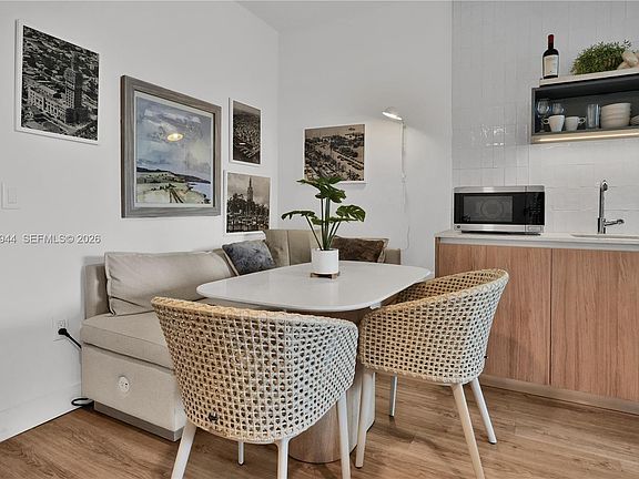 3rd image of 159 NE 6th St #1809