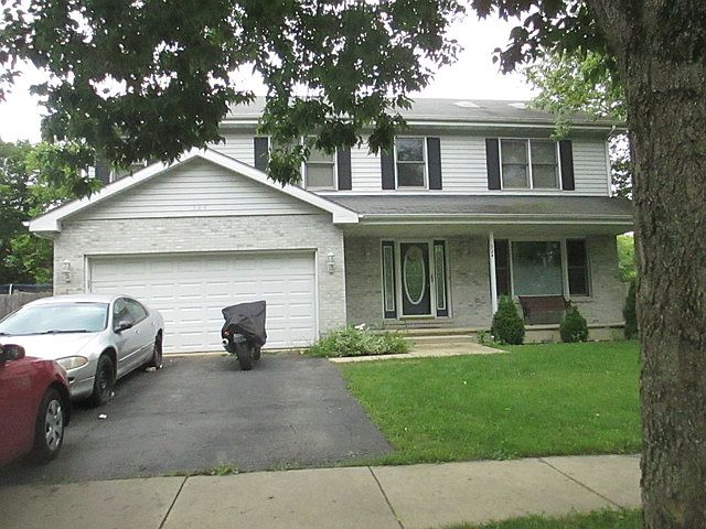 1st image of 324 Grand Canyon Dr