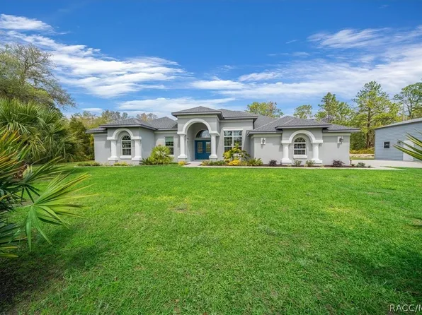 11667 W Bluebell Dr, Crystal River, FL 34428