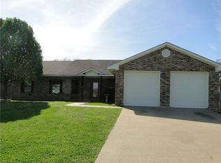 107 Carroll St, Teague, TX 75860