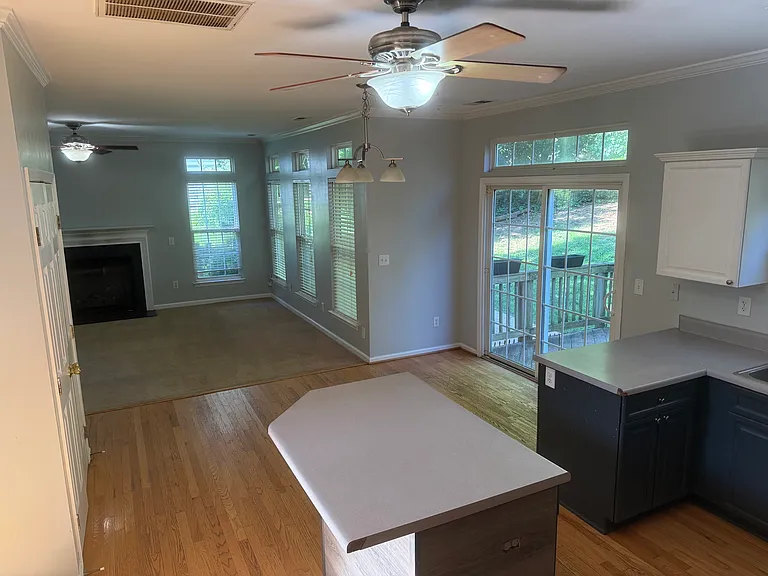 1614 Spandril Ln — Photo 5