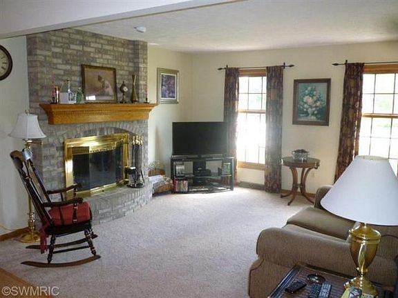 2nd image of 6339 Walton Heath Dr