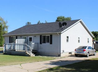 61 State St, Middleville, MI 49333