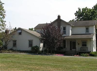 1st image of 6900 Crestway Dr