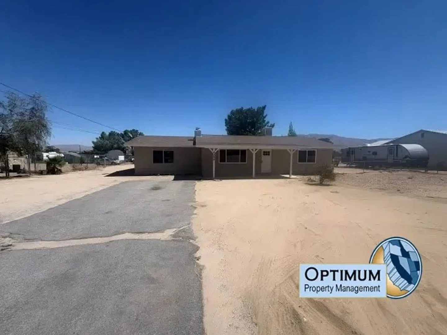 Charming Hesperia Home on a Spacious Lot — Photo 2