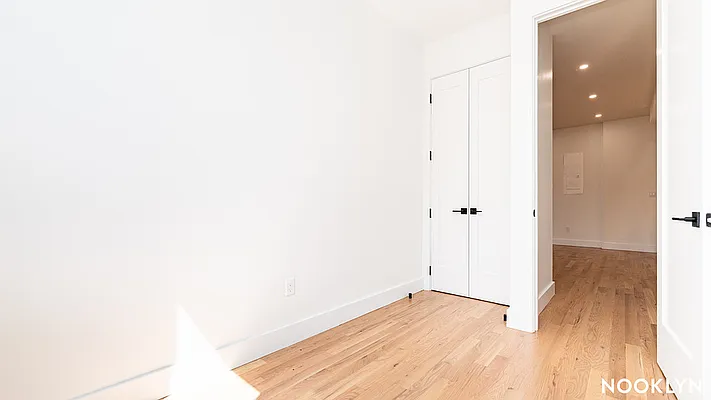 Rented by Nooklyn NYC LLC | media 10