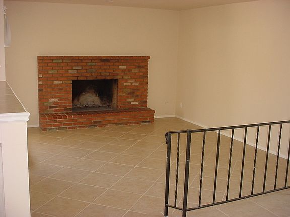 5th image of 3731 W Poinsettia Dr