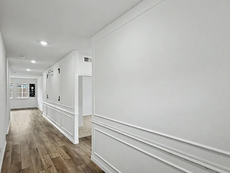 1462 Everett Gardens Way — Photo 24