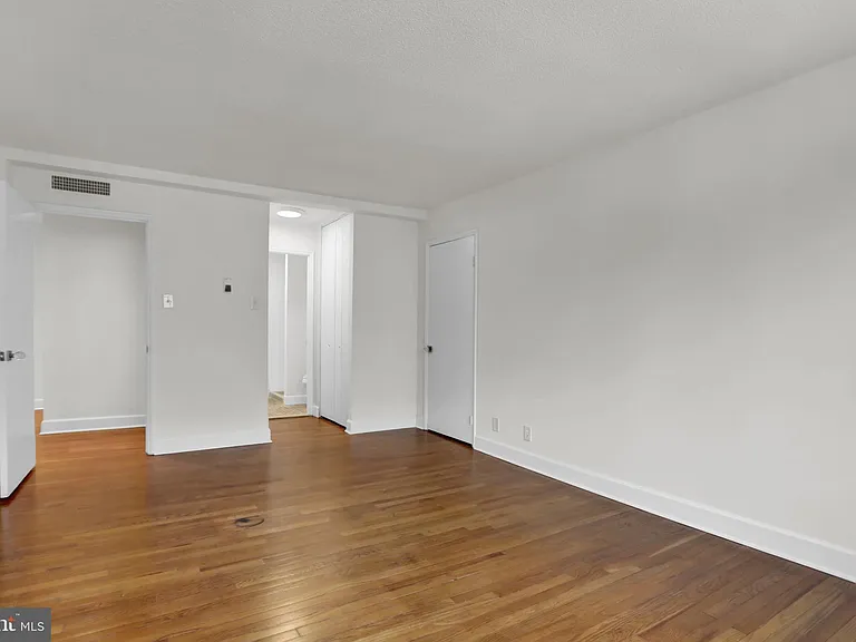 1101 Saint Paul St #305 — Photo 18
