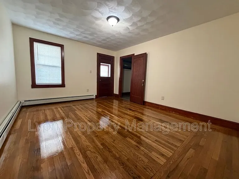 313 High St #2R — Photo 1