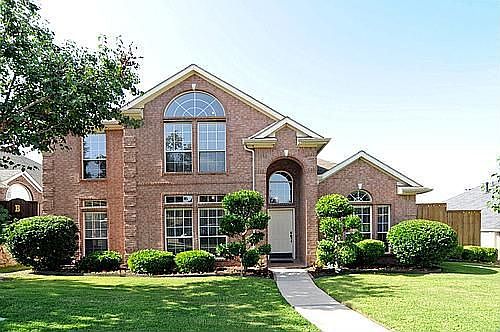 1st image of 408 Hoover Dr