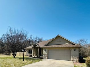 217 NE Meadow Dr, Mount Vernon, MO 65712
