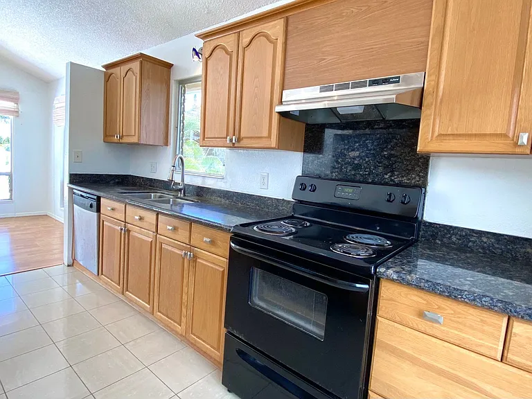 92-1260 Kaleo Pl — Photo 8